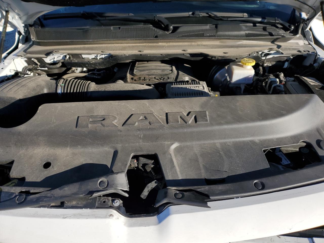 2024 RAM 1500 LARAMIE VIN:1C6SRFJT6RN117101