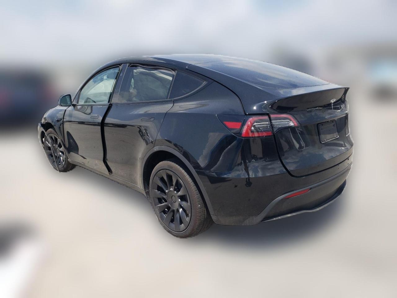 2023 TESLA MODEL Y  VIN:7SAYGDEE4PA153972