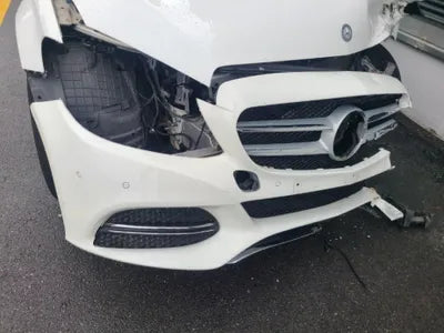 2015 Mercedes-Benz C 200 VIN: