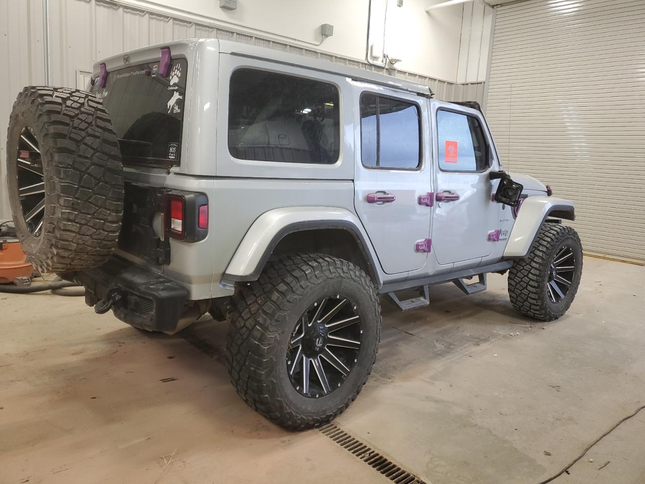 2022 JEEP WRANGLER UNLIMITED SAHARA VIN:1C4HJXEG4NW164726