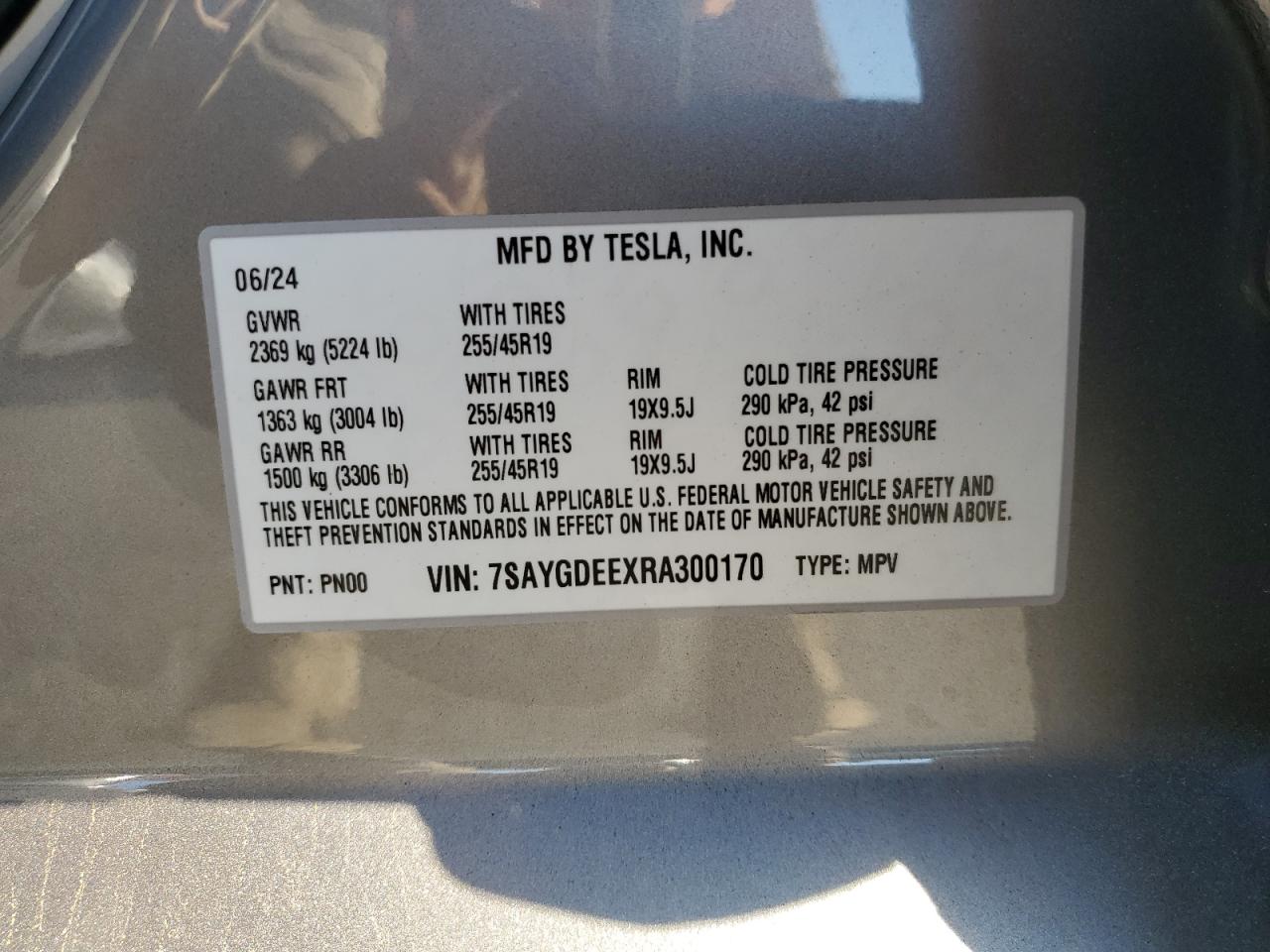 2024 TESLA MODEL Y  VIN:7SAYGDEEXRA300170