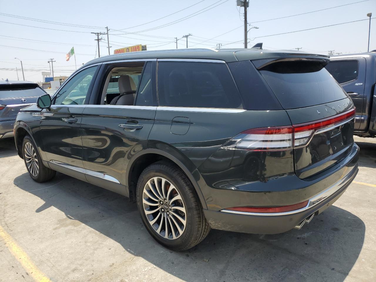 2023 LINCOLN AVIATOR  VIN:5LM5J6XC1PGL13543