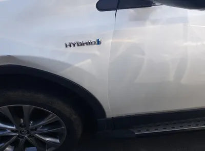 2018 Toyota RAV4 VIN: