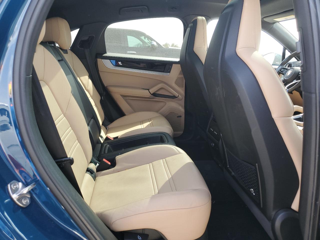 2024 PORSCHE CAYENNE COUPE VIN:WP1BA2AY7RDA53465