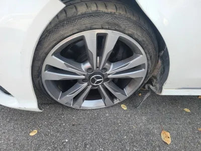 2015 Mercedes-Benz E 300 VIN: