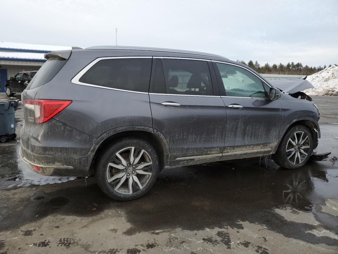 2022 HONDA PILOT TOURING VIN:5FNYF6H64NB014327