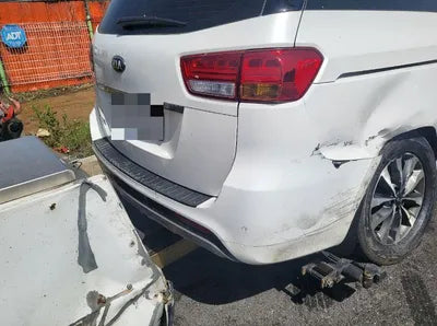 2015 Kia Carnival VIN: