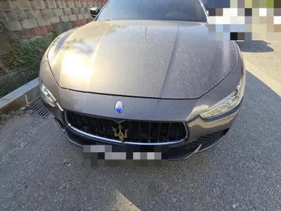2015 maserati gibli VIN: