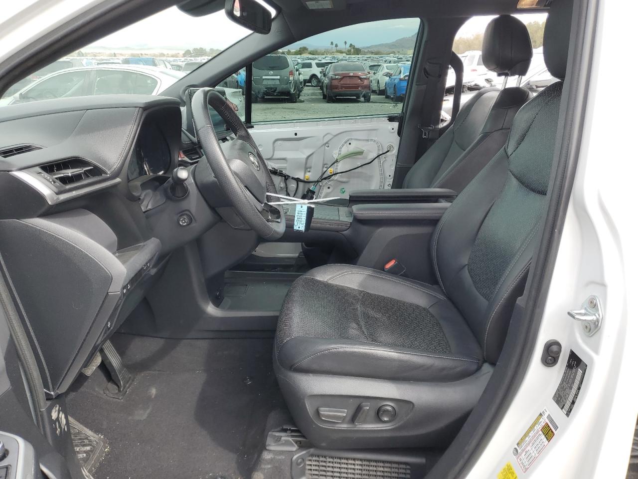 2023 TOYOTA SIENNA XSE VIN:5TDCRKEC9PS150598