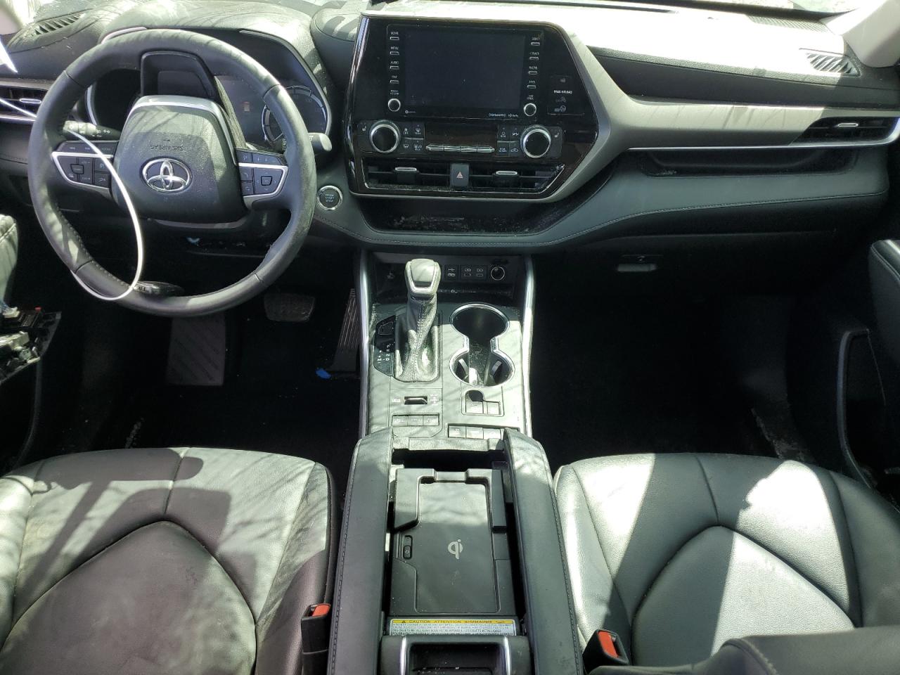 2022 TOYOTA HIGHLANDER XLE VIN:5TDHZRBH9NS229958