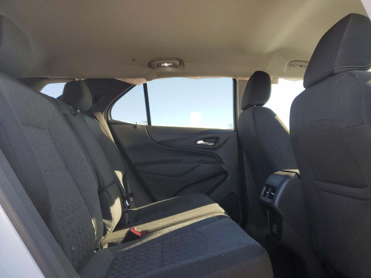 2022 CHEVROLET EQUINOX LT VIN:3GNAXTEV5NL180602