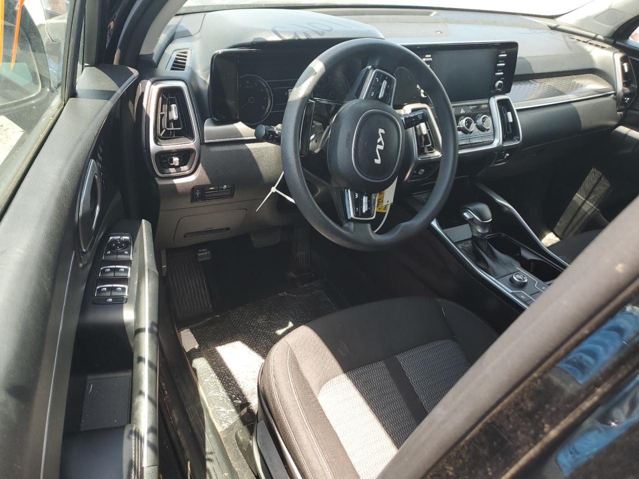 2022 KIA SORENTO LX VIN:5XYRG4LC1NG110136