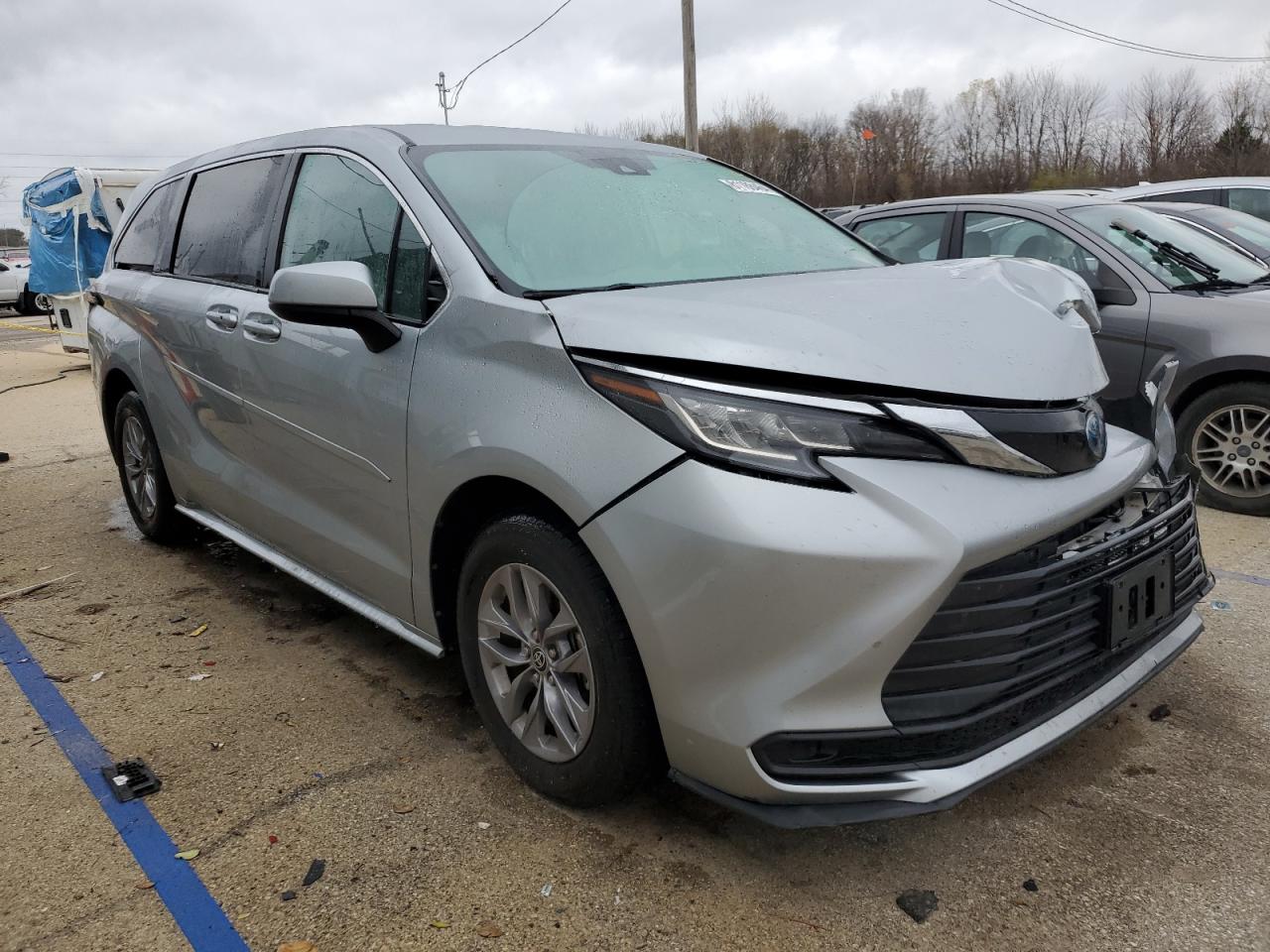 2022 TOYOTA SIENNA LE VIN:5TDKRKEC2NS100148