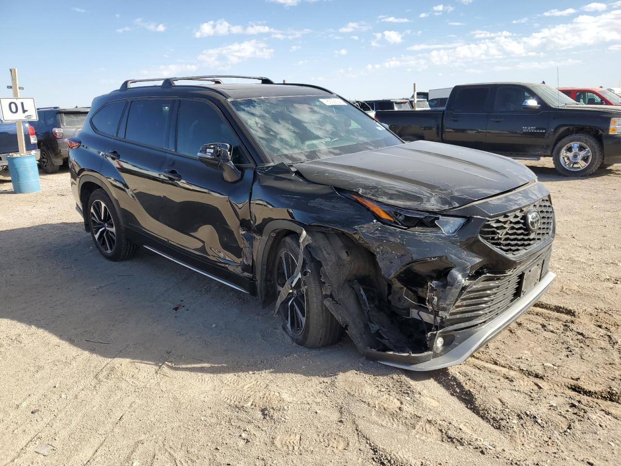 2022 TOYOTA HIGHLANDER XSE VIN:5TDLZRAHXNS131887