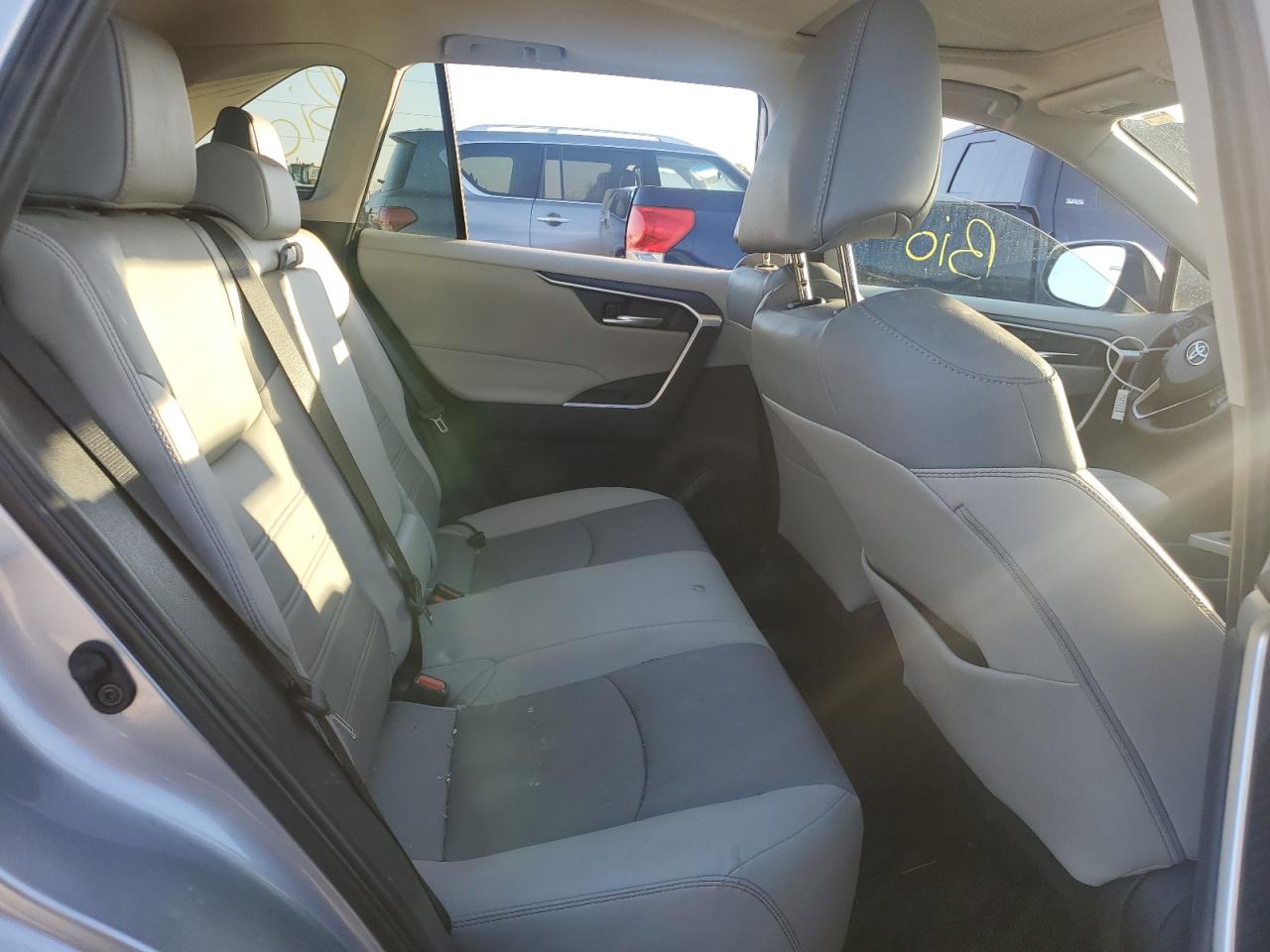 2024 TOYOTA RAV4 XLE PREMIUM VIN:2T3C1RFV6RC262519