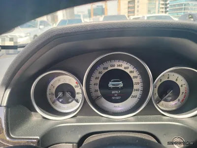 2015 Mercedes-Benz E 200 VIN: