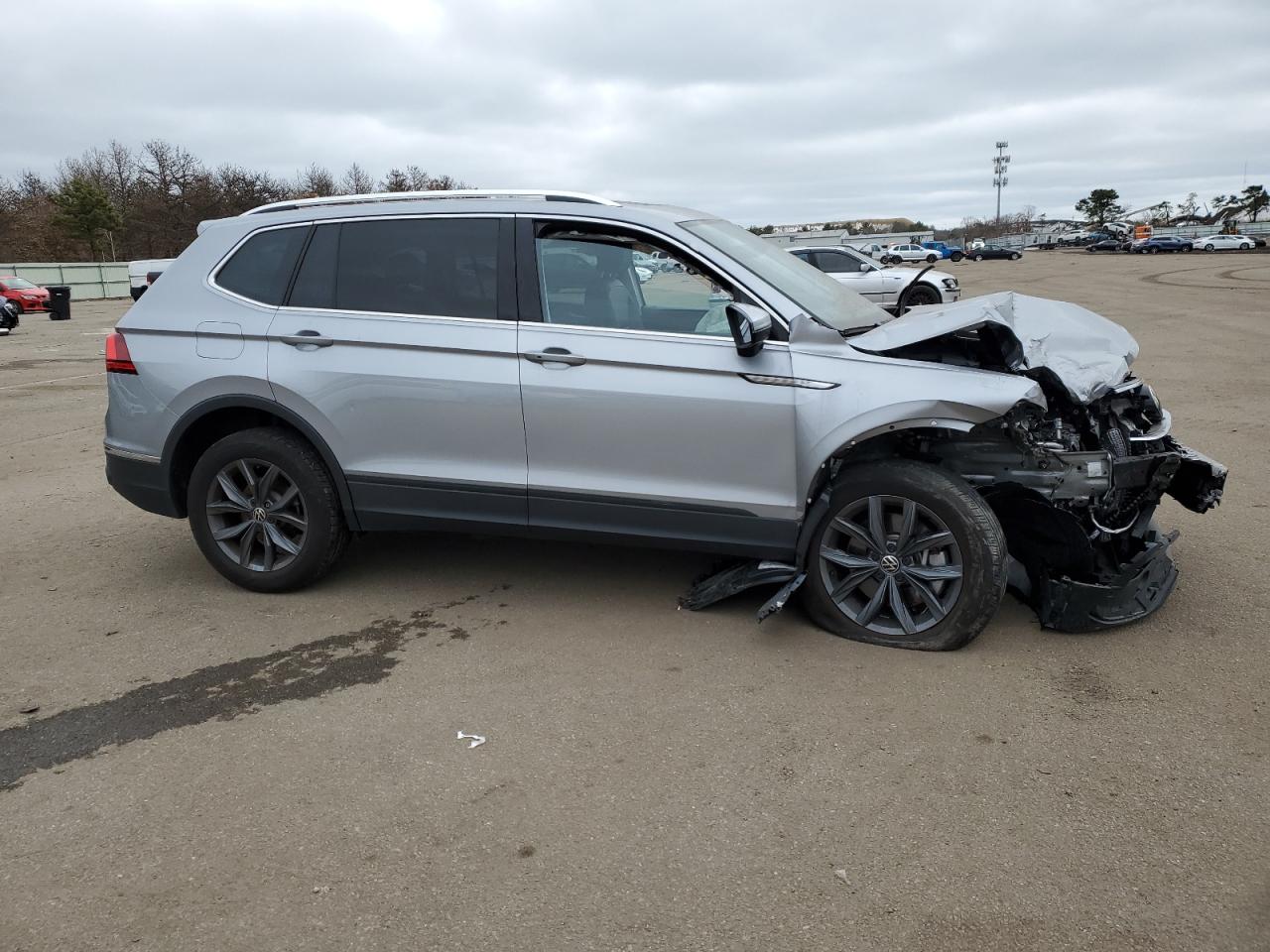 2023 VOLKSWAGEN TIGUAN SE VIN:3VVMB7AX4PM008028