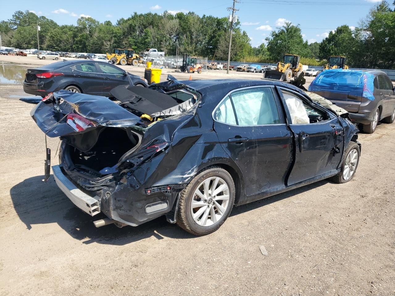 2022 TOYOTA CAMRY LE VIN:4T1C11AK3NU646631