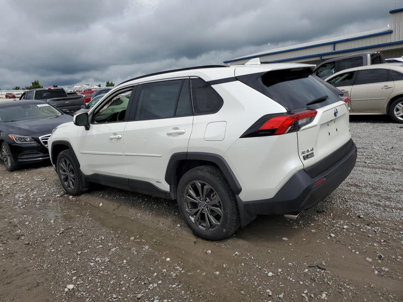 2022 TOYOTA RAV4 XLE PREMIUM VIN:JTMB6RFV5ND077364