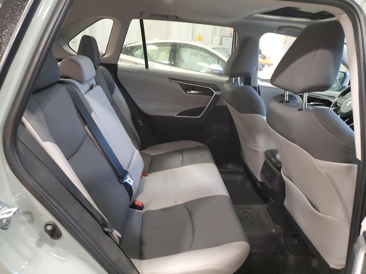 2022 TOYOTA RAV4 XLE VIN:4T3RWRFV1NU061440