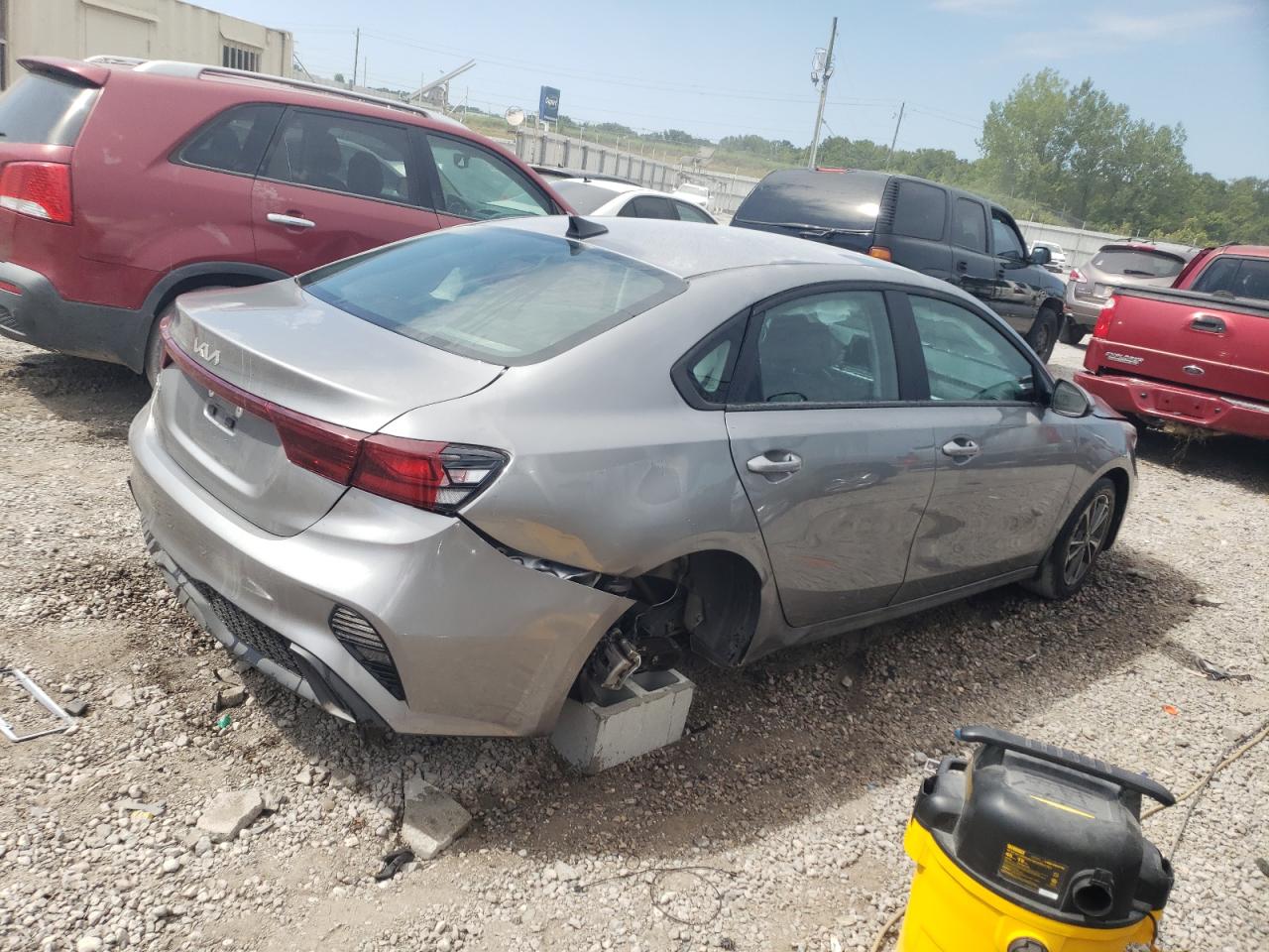 2024 KIA FORTE LX VIN:3KPF24AD8RE742888