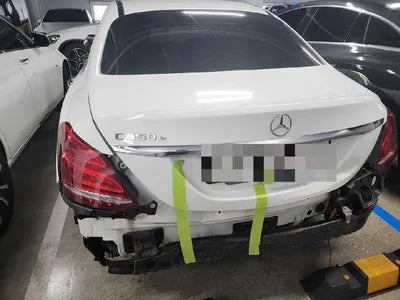 2018 Mercedes-Benz C 350 VIN: