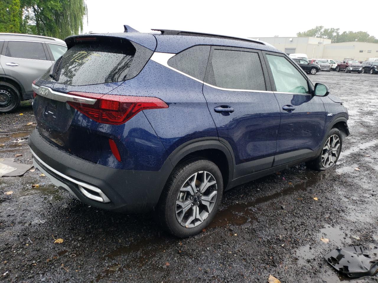 2023 KIA SELTOS EX VIN:KNDERCAA3P7467032