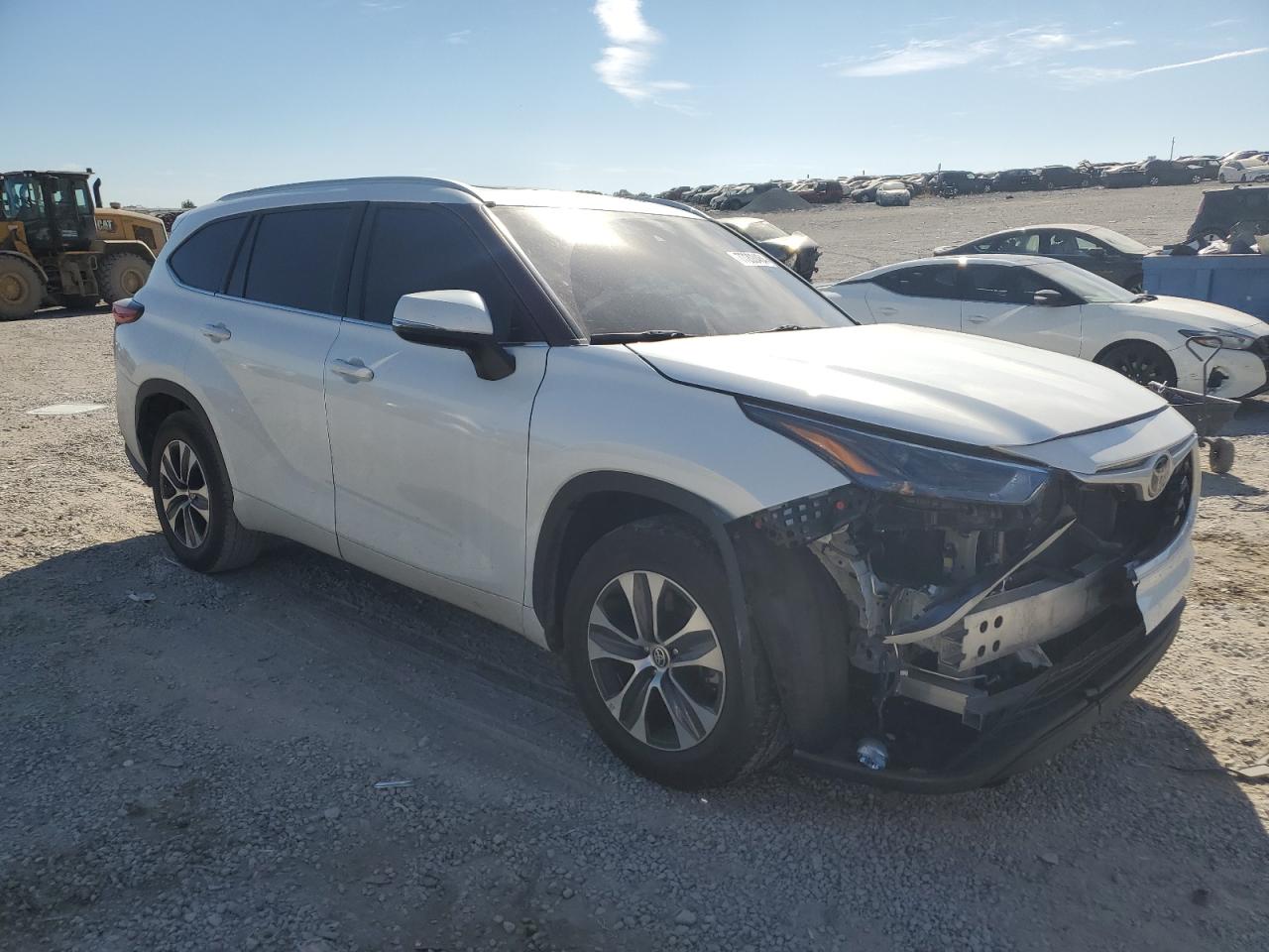 2022 TOYOTA HIGHLANDER XLE VIN:5TDGZRAH2NS542525