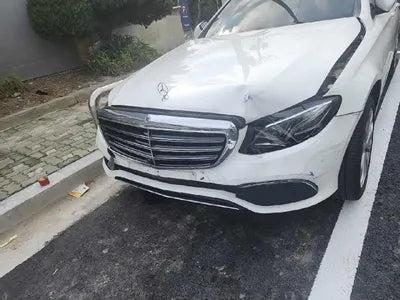 2019 Mercedes-Benz E 300 WDDZF4JB7KA640142 VIN:WDDZF4JB7KA640142
