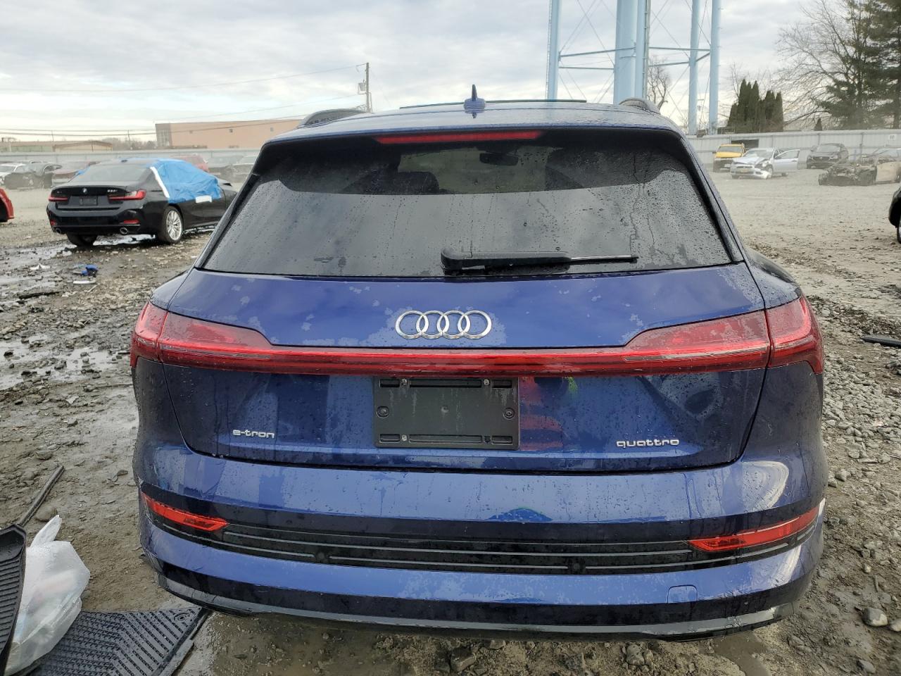 2022 AUDI E-TRON PREMIUM VIN:WA1AAAGE7NB005033