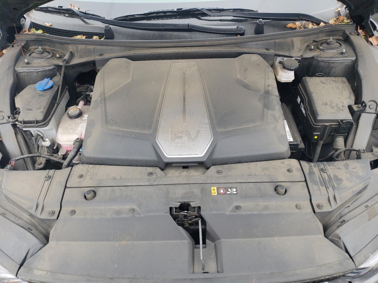 2023 KIA EV6 LIGHT VIN:KNDC34LA1P5105370