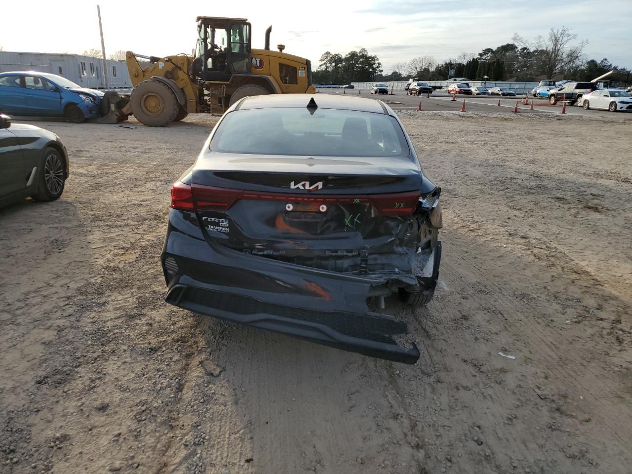 2023 KIA FORTE LX VIN:3KPF24AD8PE555485