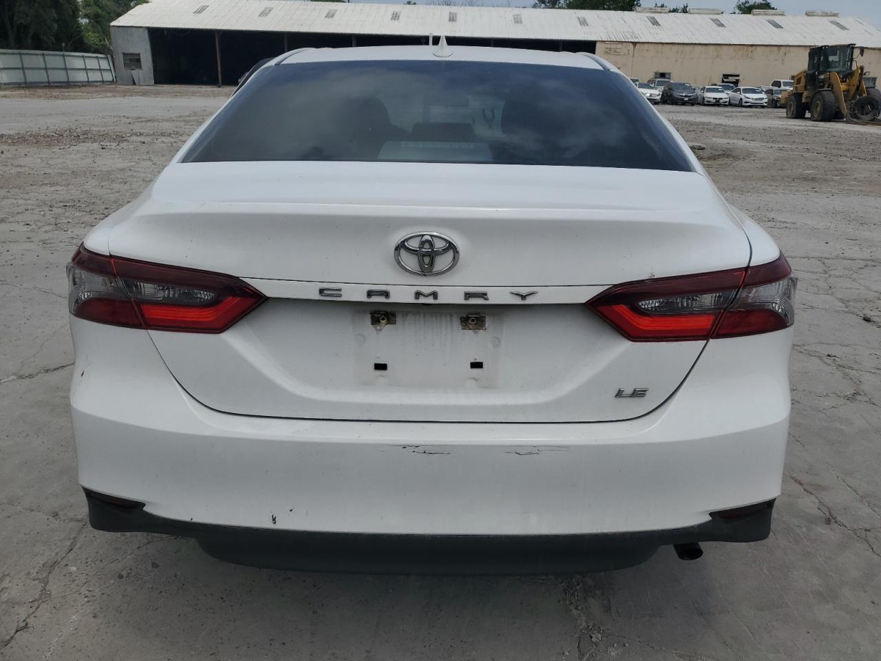2022 TOYOTA CAMRY LE VIN:4T1C11AK5NU634108