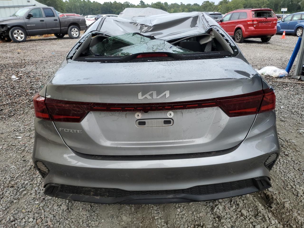 2024 KIA FORTE LX VIN:3KPF24AD8RE704383