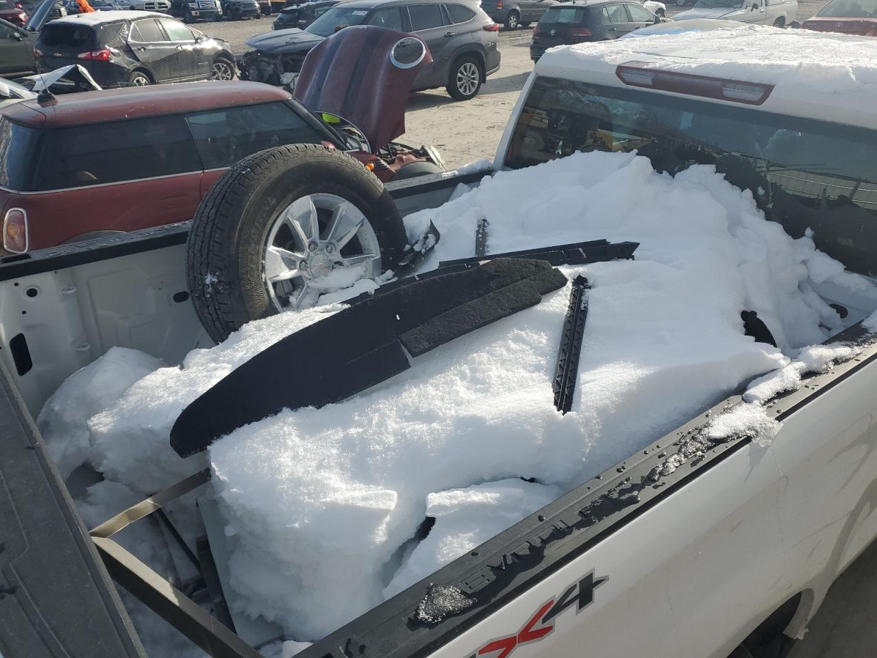 2024 CHEVROLET SILVERADO K1500 VIN:1GCUDAED9RZ328355