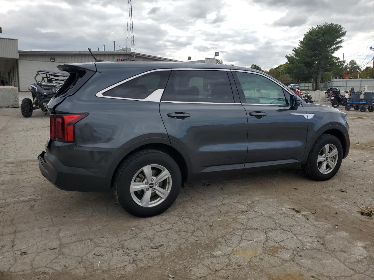 2023 KIA SORENTO LX VIN:5XYRGDLC4PG220634