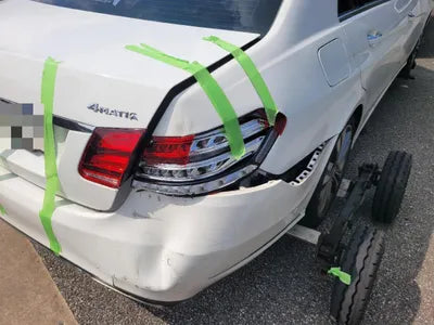 2015 Mercedes-Benz E 300 VIN: