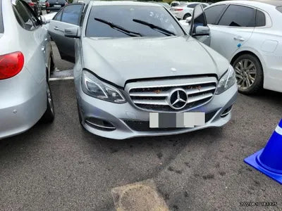 2014 Mercedes-Benz E 220 VIN: