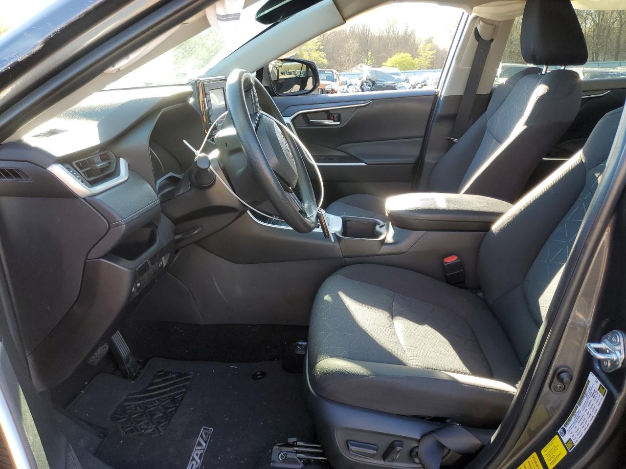 2022 TOYOTA RAV4 XLE VIN:2T3W1RFV0NC194743