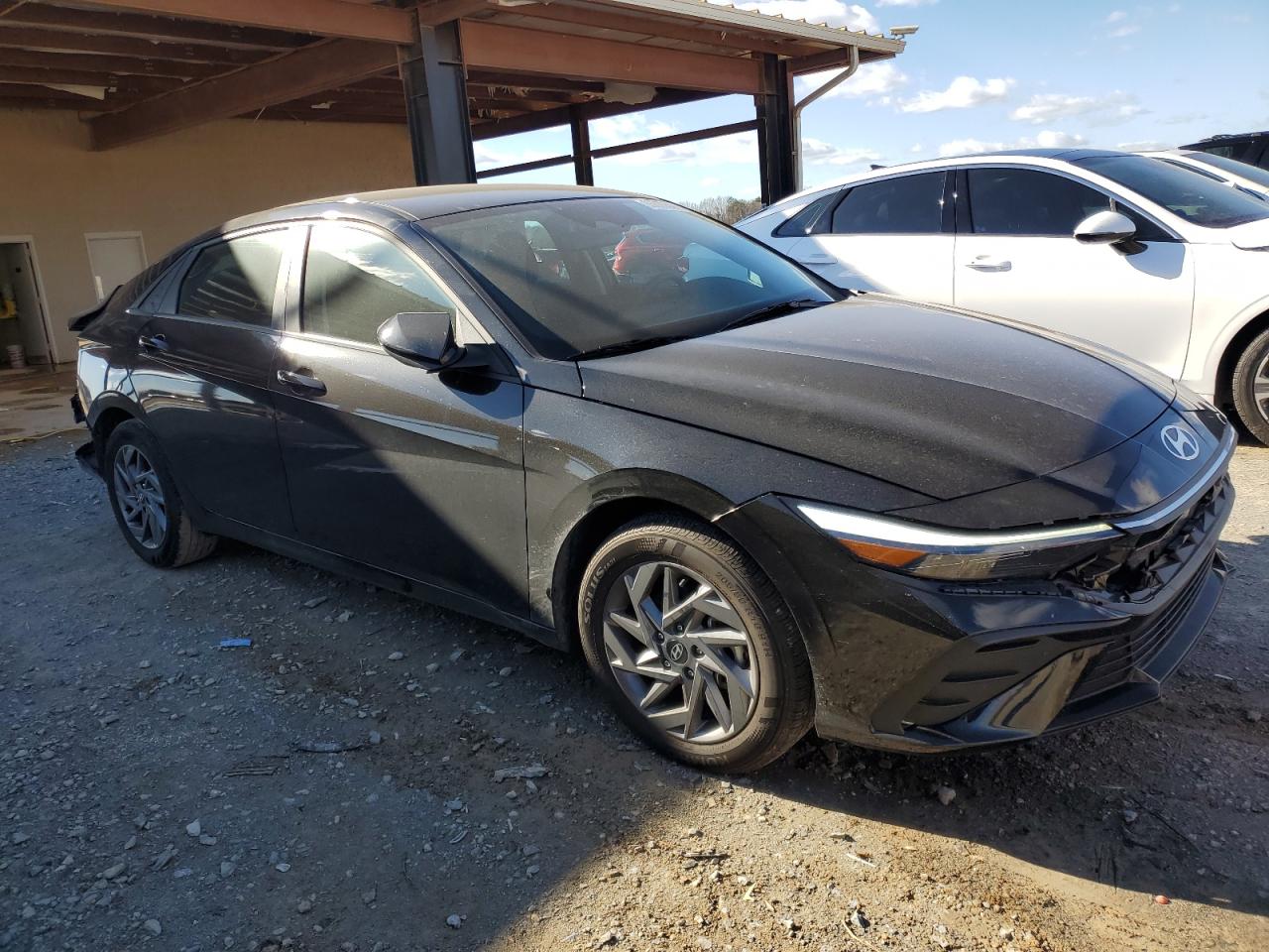 2024 HYUNDAI ELANTRA BLUE VIN:KMHLM4DJXRU102600