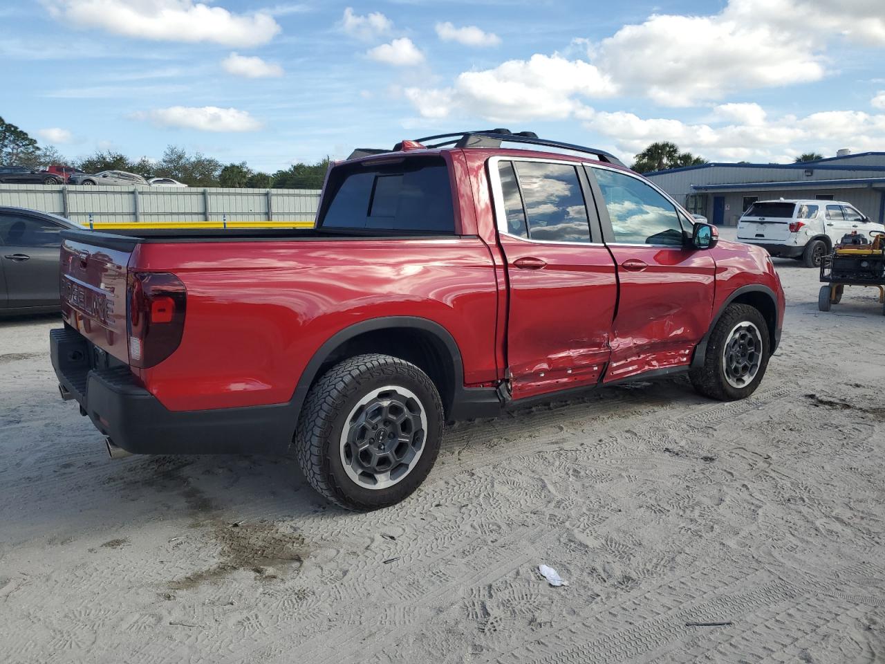 2024 HONDA RIDGELINE RTL VIN:5FPYK3F59RB013630