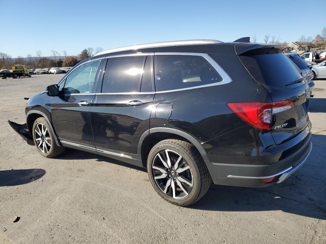 2022 HONDA PILOT TOURING VIN:5FNYF6H67NB000678