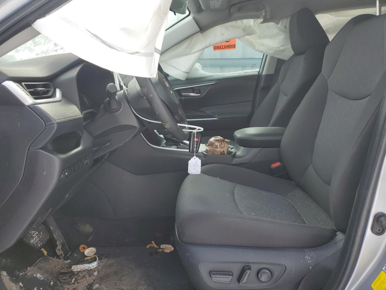 2024 TOYOTA RAV4 XLE VIN:2T3W1RFV0RW357041