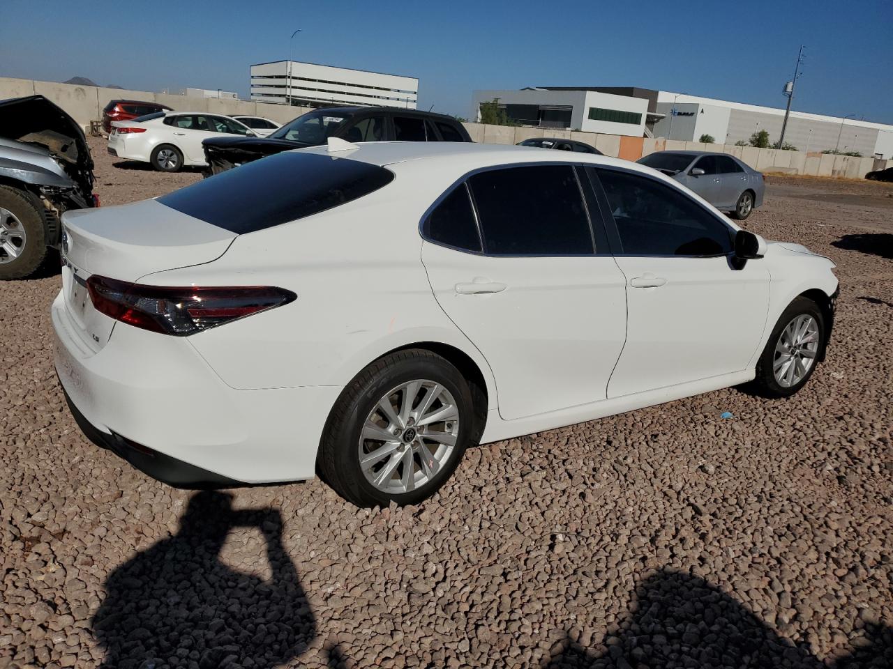2022 TOYOTA CAMRY LE VIN:4T1C11AK7NU639312