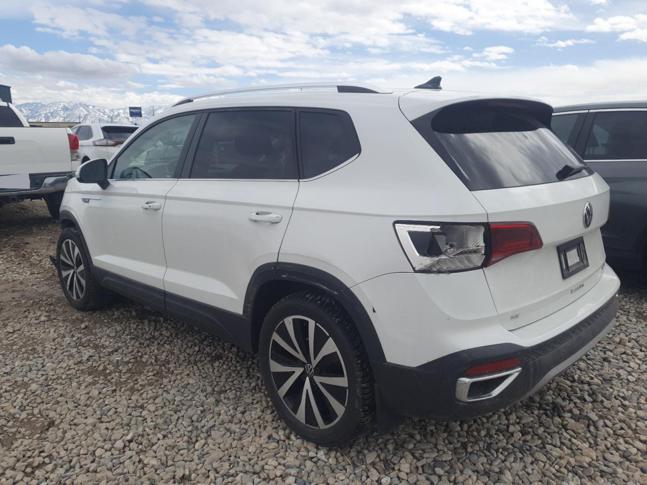 2022 VOLKSWAGEN TAOS SE IQ DRIVE VIN:3VVLX7B22NM033460