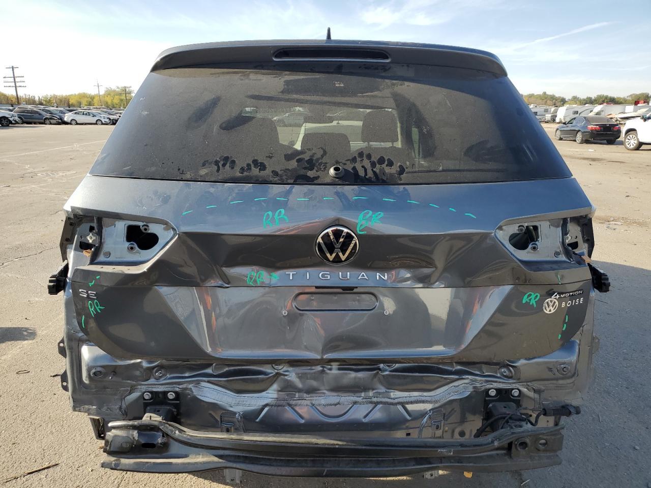 2024 VOLKSWAGEN TIGUAN SE VIN:3VV2B7AX4RM002238