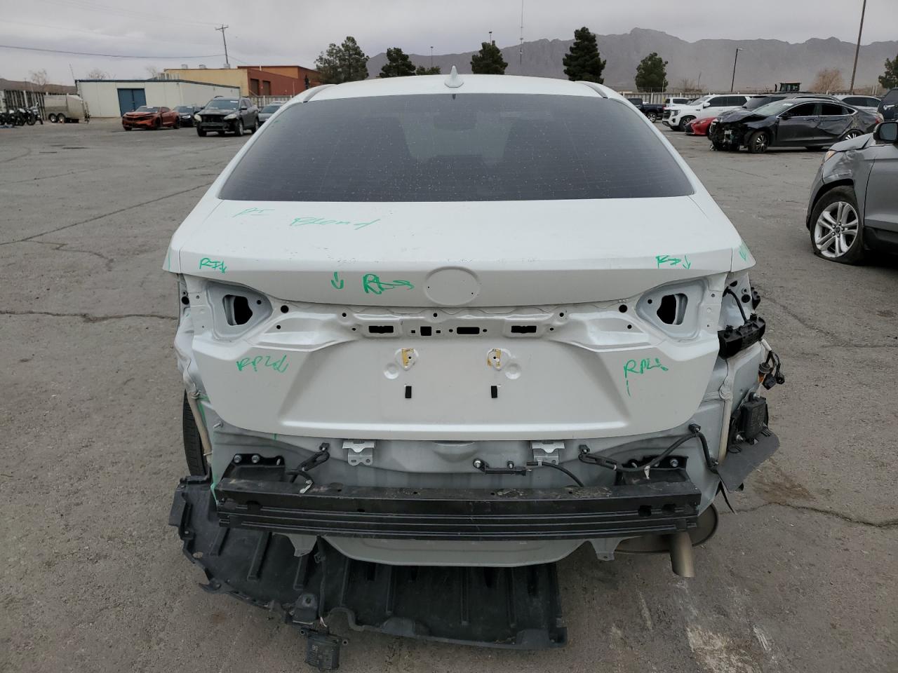 2024 TOYOTA COROLLA LE VIN:JTDBCMFE7RJ032476