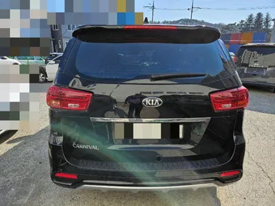 2017 Kia Carnival VIN: