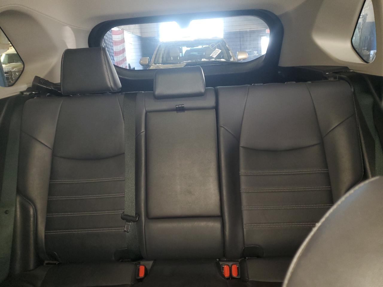 2022 TOYOTA RAV4 XLE PREMIUM VIN:JTMB6RFV8ND060641