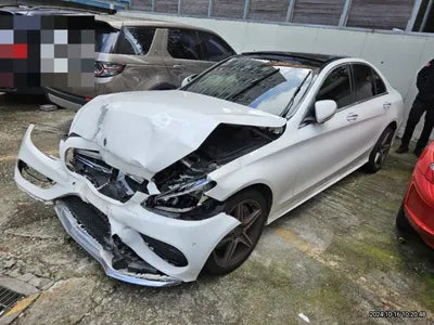 2018 Mercedes-Benz C 250 VIN: